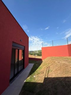 Casa mobiliada à venda no Condomínio Campos de Santo Antônio II – Vista para área verde e alto padrão em cada detalhe