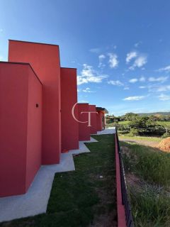 Casa mobiliada à venda no Condomínio Campos de Santo Antônio II – Vista para área verde e alto padrão em cada detalhe