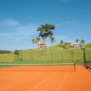 Casa mobiliada à venda no Condomínio Campos de Santo Antônio II – Vista para área verde e alto padrão em cada detalhe