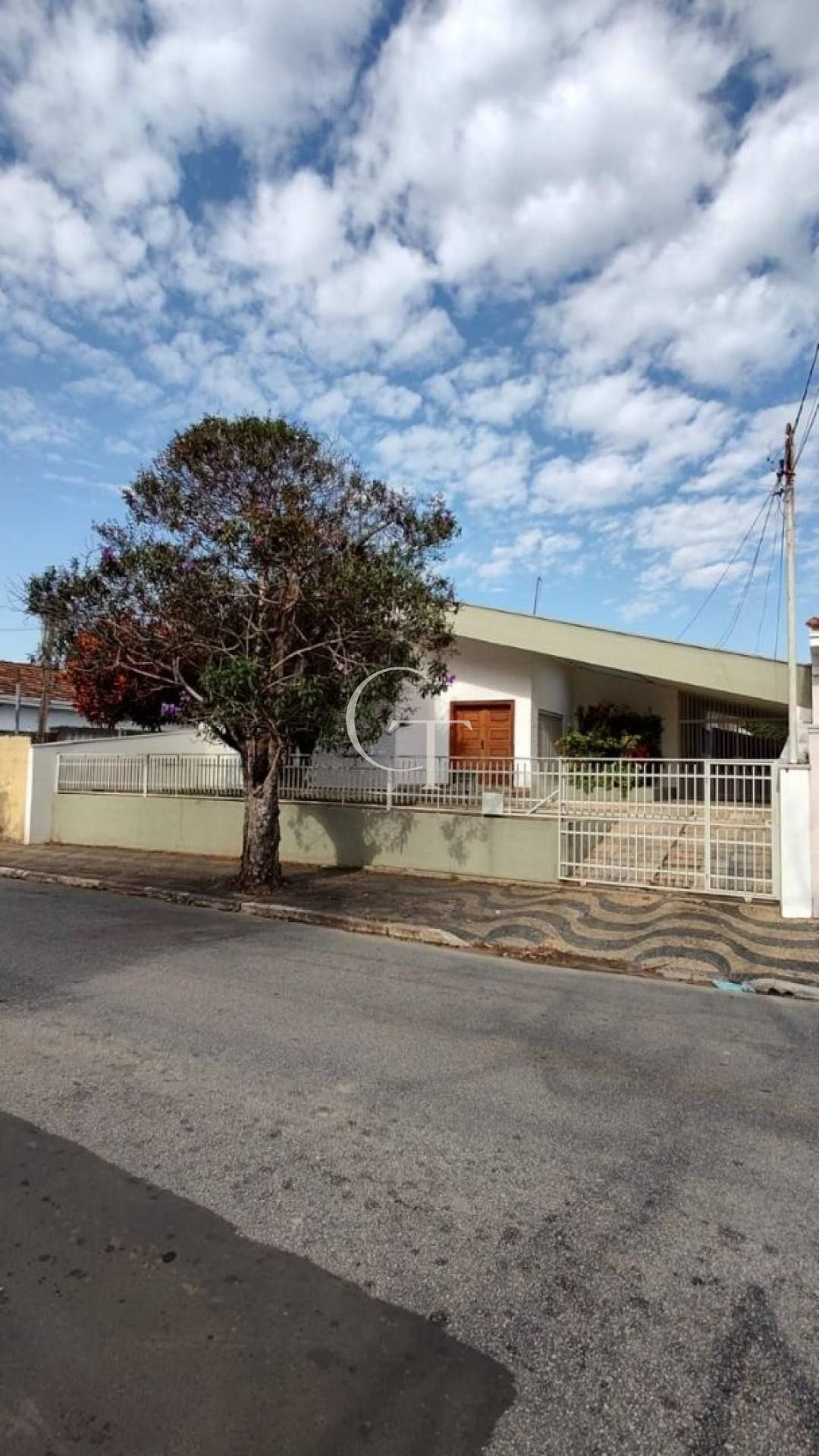 Casa á Venda com excelente localização na Vila Nova (AL)