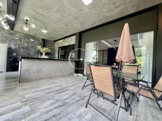 Casa Alto Padrão á Venda no Condomínio Palmeiras Imperiais – Salto/SP 03 Suítes | Mezanino com Vista para o Verde | Área Gourmet | Mobiliada