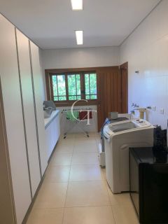 Casa Mobiliada á Venda no Condomínio Fazenda Vila Real Viva o Charme do Campo com Elegância