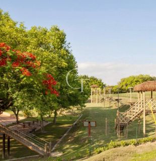 Casa Mobiliada á Venda no Condomínio Fazenda Vila Real Viva o Charme do Campo com Elegância
