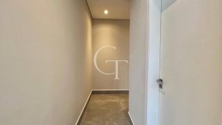 Casa Nova e Sofisticada com 3 Suítes e Piscina no Condomínio Saint Paul á Venda