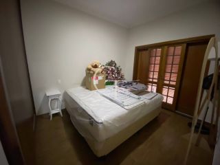 Sítio Para Vender com linda casa com lago em Porto Feliz