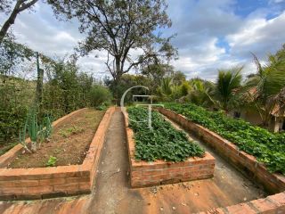 Sítio Para Vender com linda casa com lago em Porto Feliz