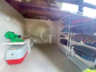 Sítio Para Vender com linda casa com lago em Porto Feliz