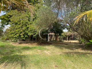 Sítio Para Vender com linda casa com lago em Porto Feliz