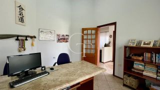 Tradição e aconchego Casa à Venda no Condomínio Campos Santo Antônio