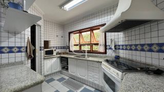 Tradição e aconchego Casa à Venda no Condomínio Campos Santo Antônio