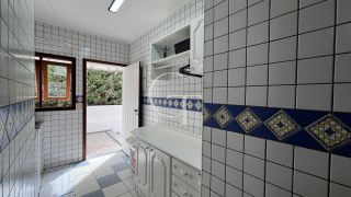 Tradição e aconchego Casa à Venda no Condomínio Campos Santo Antônio