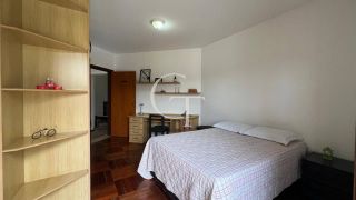 Tradição e aconchego Casa à Venda no Condomínio Campos Santo Antônio
