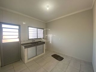 Sobrado para Alugar 02 quartos - amplo quintal - Bairro São Camilo em Itu