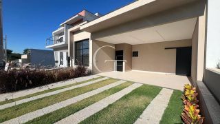 Casa térrea com Piscina à venda no condomínio Evidências – Conforto, sofisticação e lazer completo
