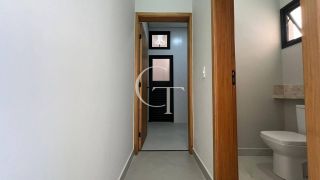 Casa térrea com Piscina à venda no condomínio Evidências – Conforto, sofisticação e lazer completo