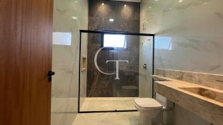 Casa térrea com Piscina à venda no condomínio Evidências – Conforto, sofisticação e lazer completo