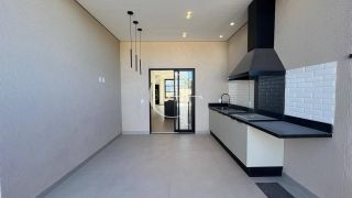 Casa térrea com Piscina à venda no condomínio Evidências – Conforto, sofisticação e lazer completo