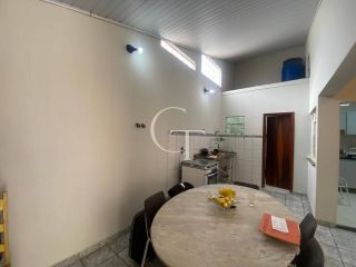 Casa para VENDA ou TROCA - com 03 Dormitórios em Salto