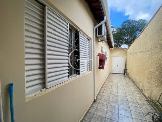 Casa para VENDA ou TROCA - com 03 Dormitórios em Salto