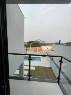 Sobrado com Piscina pra Venda no Condomínio Evidências Viva com liberdade, conforto e lazer completo