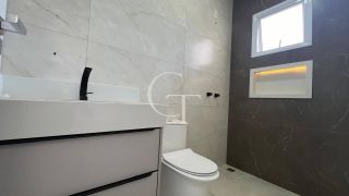 Casa nova à venda com 4 suítes e Piscina, no Condomínio Evidências Viva com liberdade, conforto e lazer completo