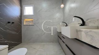 Casa nova à venda com 4 suítes e Piscina, no Condomínio Evidências Viva com liberdade, conforto e lazer completo