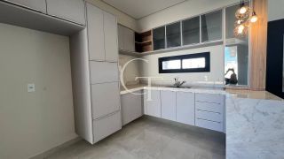 Casa nova à venda com 4 suítes e Piscina, no Condomínio Evidências Viva com liberdade, conforto e lazer completo