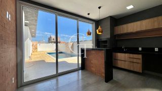 Casa nova à venda com 4 suítes e Piscina, no Condomínio Evidências Viva com liberdade, conforto e lazer completo