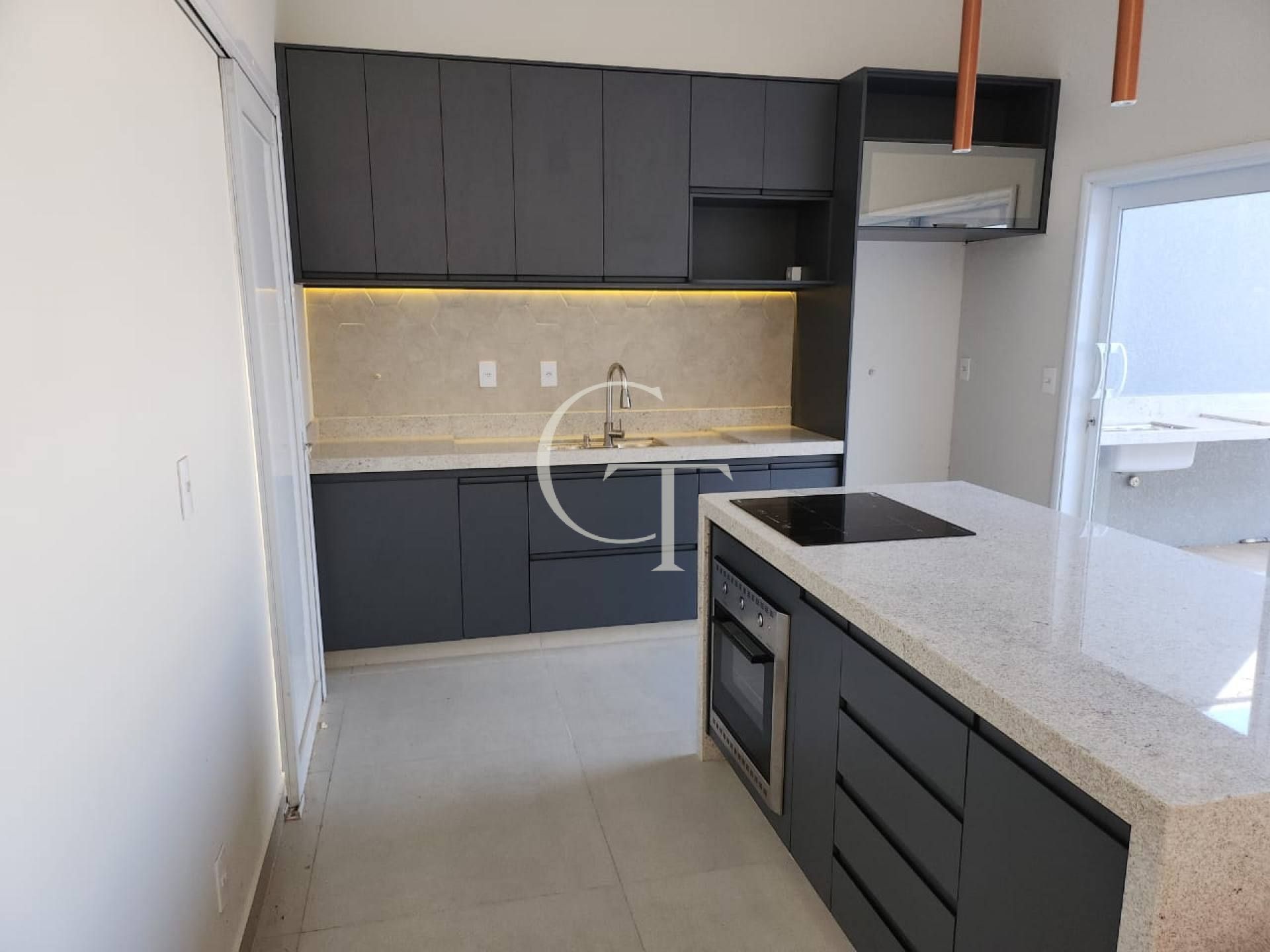 Casa para venda no Condomínio Evidências Viva com liberdade, conforto e lazer completo