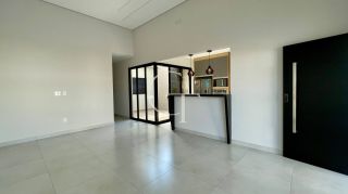 Casa nova com 3 dormitórios e suíte com cozinha equipada pronta para morar!