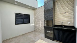 Casa nova com 3 dormitórios e suíte com cozinha equipada pronta para morar!