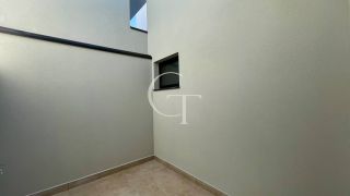 Casa nova com 3 dormitórios e suíte com cozinha equipada pronta para morar!