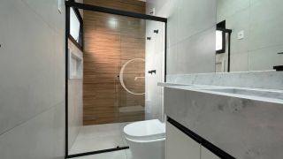 Casa nova com 3 dormitórios e suíte com cozinha equipada pronta para morar!