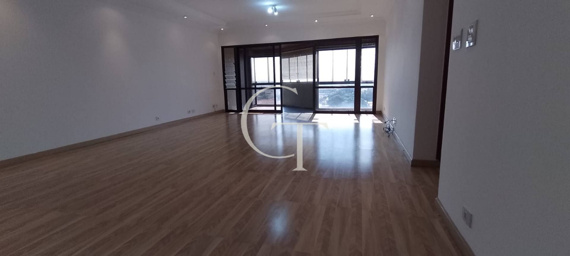 Apartamento no Condomínio Margherita amplo  198 m²  para locação