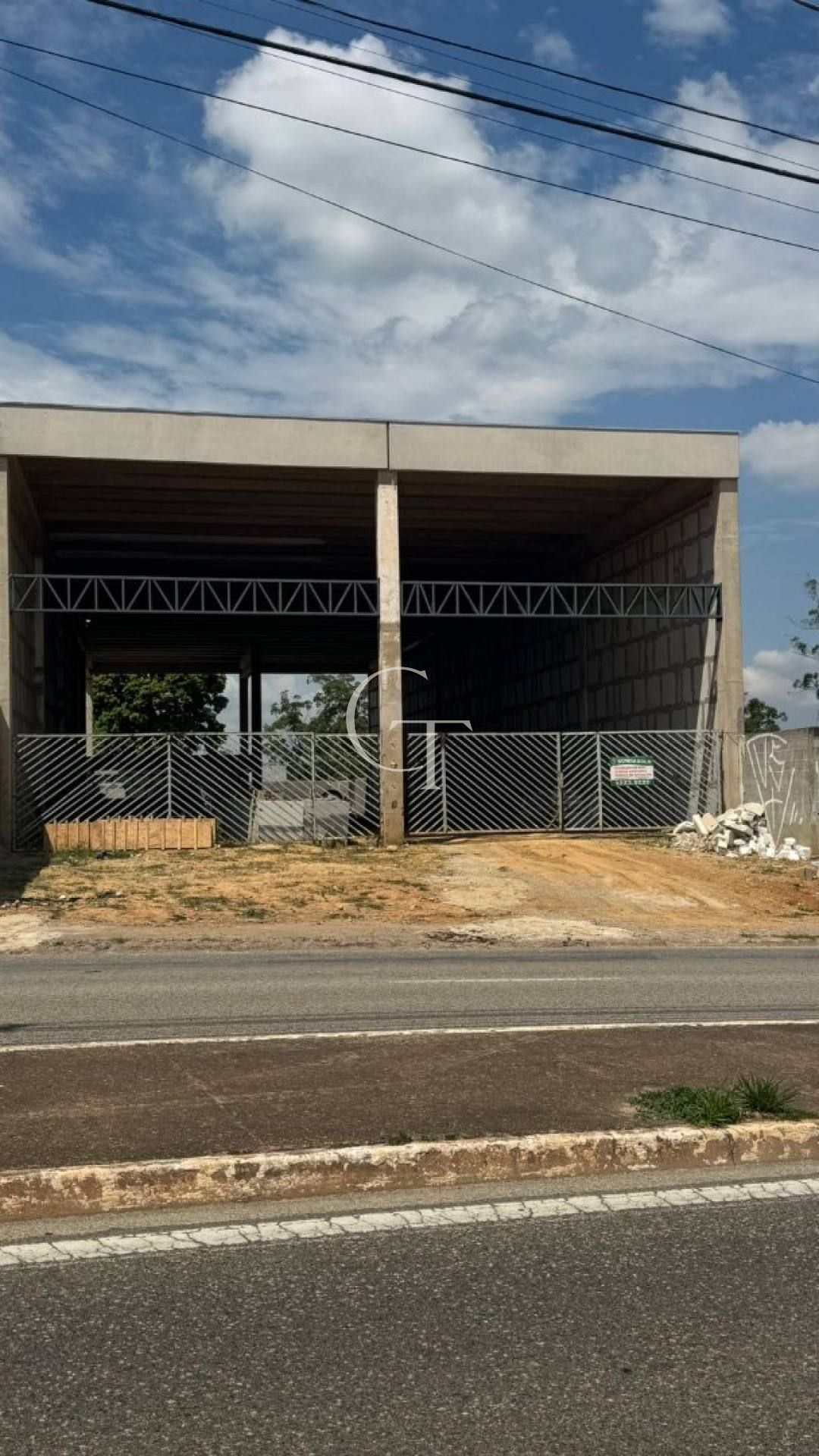 Galpão para Locação com Localização Estratégica – Próximo ao Hospital Santa Ignês e Principais Rodovias