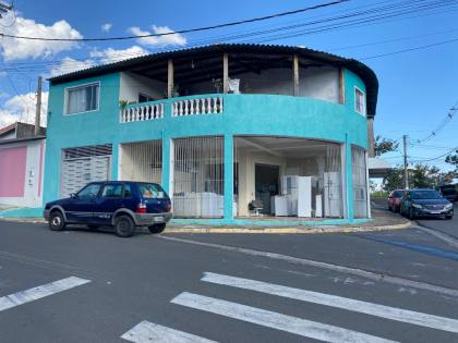 02 casas e 03 salões para venda - Cidade Nova - Itu/SP.