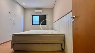 Casa Térrea Semi- Mobiliada com 3 Suítes para Locação no Condomínio Vila dos Manacás