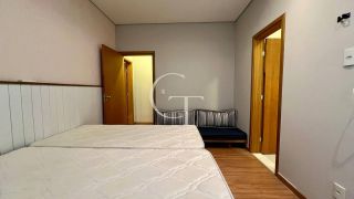Casa Térrea Semi- Mobiliada com 3 Suítes para Locação no Condomínio Vila dos Manacás