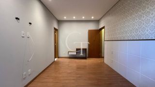 Casa Térrea Semi- Mobiliada com 3 Suítes para Locação no Condomínio Vila dos Manacás