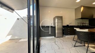 Casa Térrea Semi- Mobiliada com 3 Suítes para Locação no Condomínio Vila dos Manacás