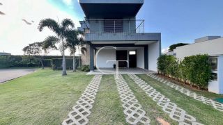 Sobrado de esquina mobiliado e decorado à Venda no Condomínio Vila dos Manacás