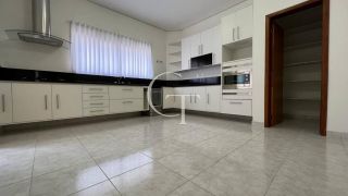 Casa de alto padrão para locação em condomínio fechado em Itu – 4 suítes, piscina aquecida e espaço gourmet no Condomínio Jardim Theodora