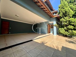 Casa à venda no Condomínio Jardim Theodora em Itu/SP – 4 suítes, escritório, área gourmet e piscina