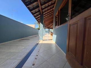 Casa à venda no Condomínio Jardim Theodora em Itu/SP – 4 suítes, escritório, área gourmet e piscina