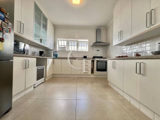 Casa térrea à venda no Condomínio Jardim Theodora em Itu – 3 suítes, escritório, espaço gourmet e piscina aquecida
