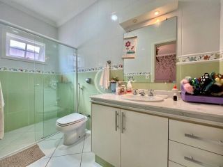 Casa térrea à venda no Condomínio Jardim Theodora em Itu – 3 suítes, escritório, espaço gourmet e piscina aquecida