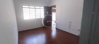 CASA A VENDA BAIRRO VILA SANTA ROSA