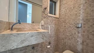 Casa com Piscina para Locação Condomínio Jardim Theodora