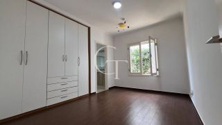Casa com Piscina para Locação Condomínio Jardim Theodora