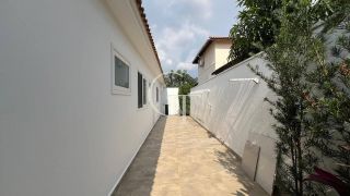 Casa com Piscina para Locação Condomínio Jardim Theodora